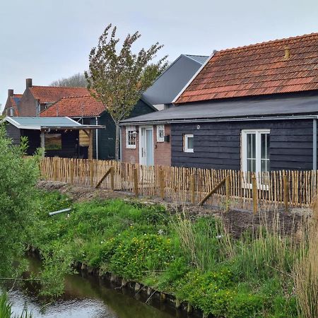 Schwone Diekhuusje - Vakantiewoning Aan De Noordzeekust Villa Schoondijke Exterior photo